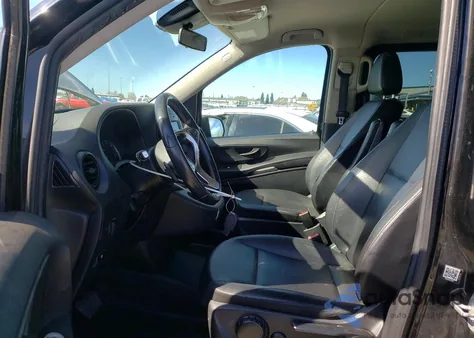 2019 Mercedes-Benz Metris из США, поврежденный, VIN WD4PG2EE8K3514440